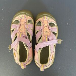 Keen Sandals - Girls Size 12 - Good Condition